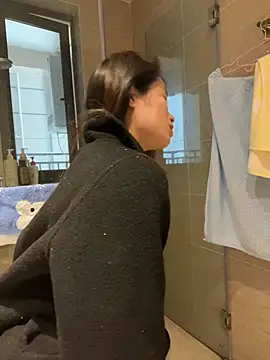 美女Mia-lp在线直播