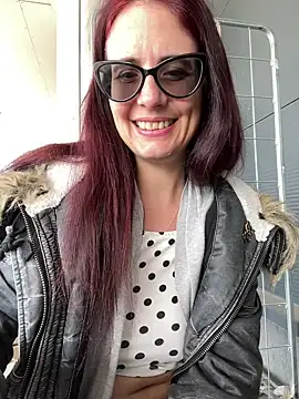 NataKitten live sex cam