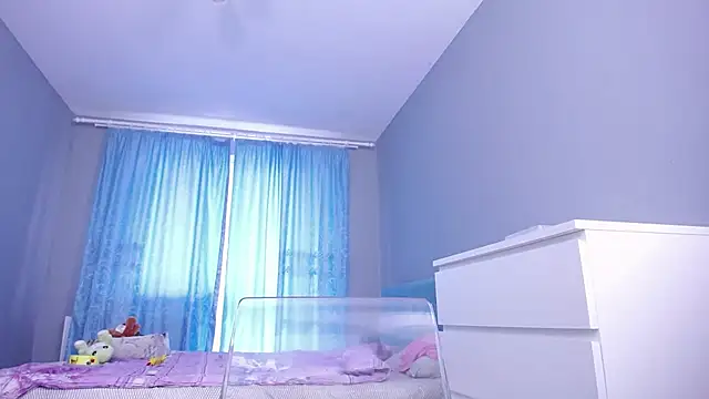 evaxxrosexxx - EvaXXRoseXXX's free webcam - UK Sex Cams