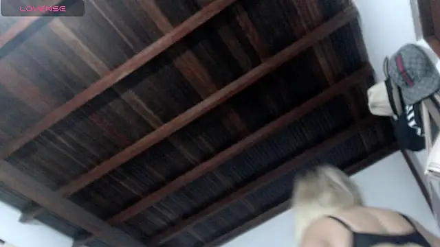 milk_cow_ (F milf) - show squirt and milk pussy