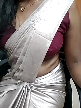 tamilmallu-duskygirl03 (F young) - Bra with Panty😍show 5 Mints💋