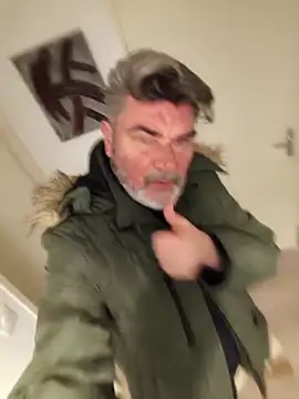 eruzam59000 (M mature) - Cuming