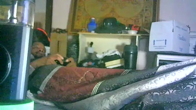 ON3YOULLN3VER_FIR3 webcam