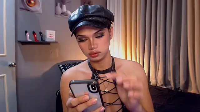 unforgettablejulia (T young) - BE MY SERVENT AND SWALLOW MY HOT CUM!!