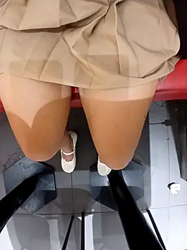 Webcam Model (Ori-Lynk)  is live.Free join now!