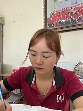 Webcam Model (Bana-gibee) is live