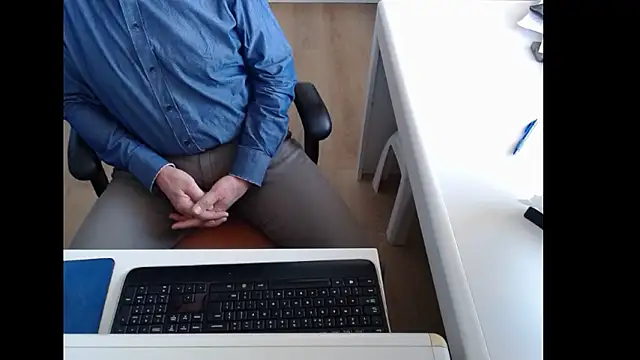 dutchpornking - Dutchpornking's free webcam - UK Sex Cams