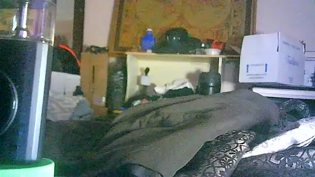 on3youlln3ver_fir3 - ON3YOULLN3VER_FIR3's free webcam - UK Sex Cams