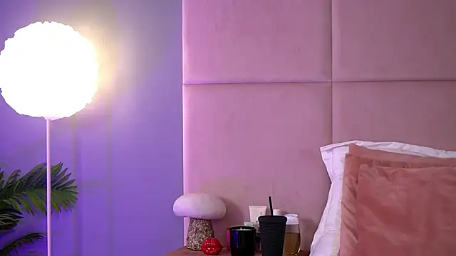 almaluv - AlmaLuv's free webcam - UK Sex Cams