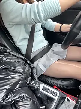 美女mi-ki1314在线直播