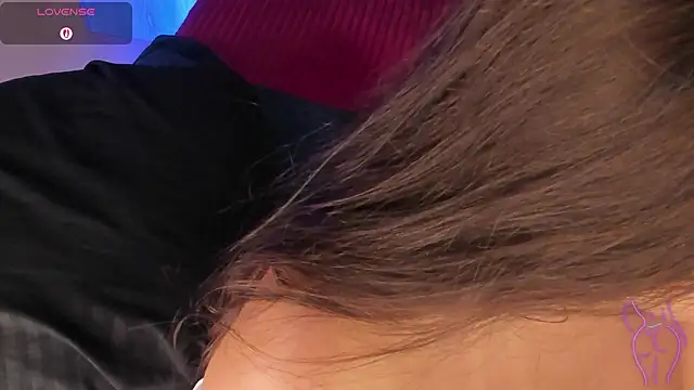 miakay1 (F teen) - Spread my legs, touch me with ur fingers