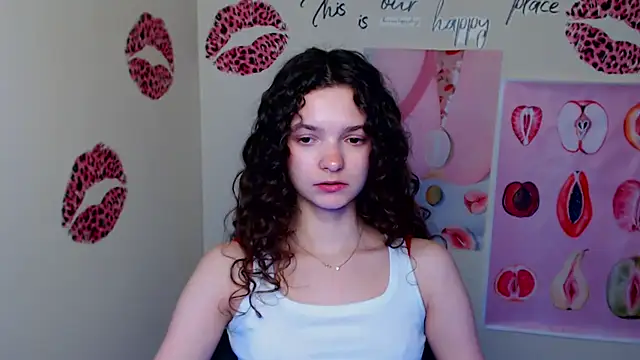 _susiesu_ (F teen) - doggy in panties