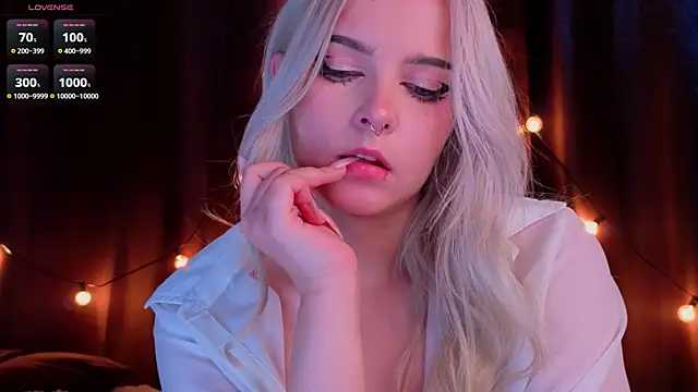 shynialice (F young) - ride on pillow