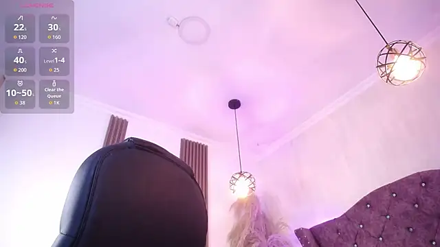 amara_davis1 (F young) - spanks ass x10 :ass: