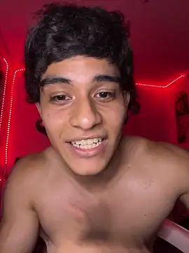 ironlatino (M twink) - Sexy dance