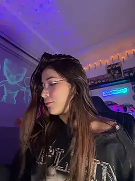 crystal_bunny7 (F young) - big squirt