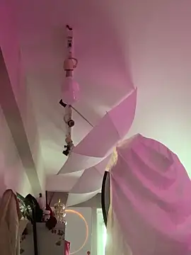 celestebailey (F young) - 🍓Asshole in cam!!!!