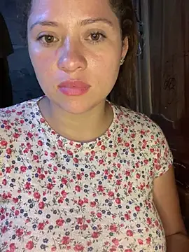 Webcam Model (Jannieth)  is live.Free join now!