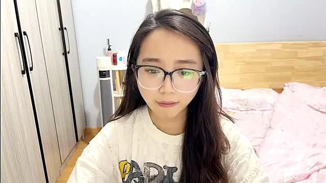 美女Hmm_0303在线直播