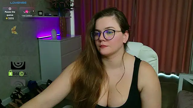KellyKleine live sex cam