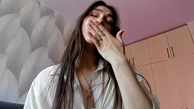 bambiii_bby - Bambiii_bby's free webcam