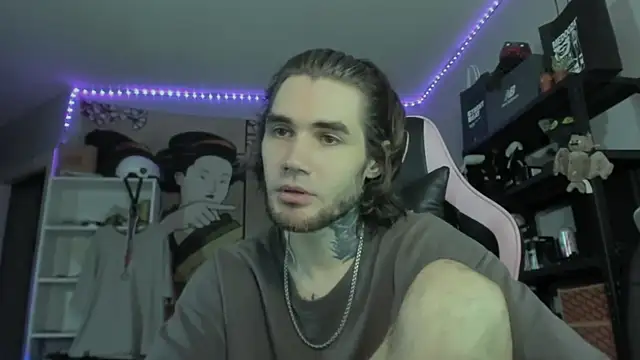 otiebis - Otiebis's free webcam