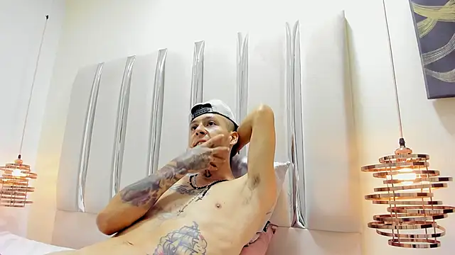 ethan_wolfe (M young) - cum in public