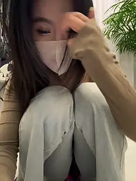 美女feifei-love在线直播