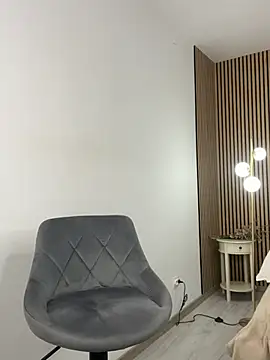 Webcam Model (BarbaraXoXoX) is live