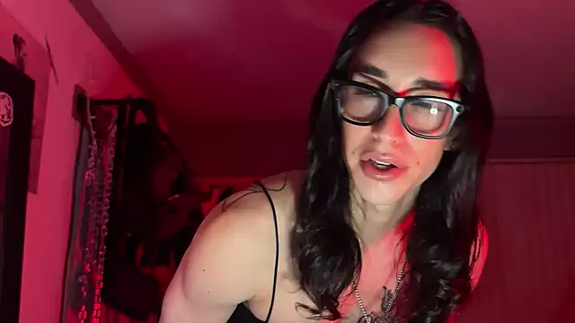 xoFrankie Live Webcam on Stripchat