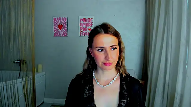 passionglow (F milf) - Change your outfit