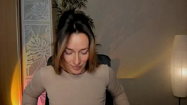 rebeccamartinez (F milf) - I don't give a f..ck about it 😂