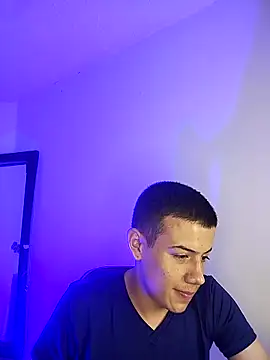 jac0b_x (M twink) - Show bigcock