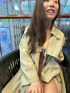 美女yourkeer在线直播