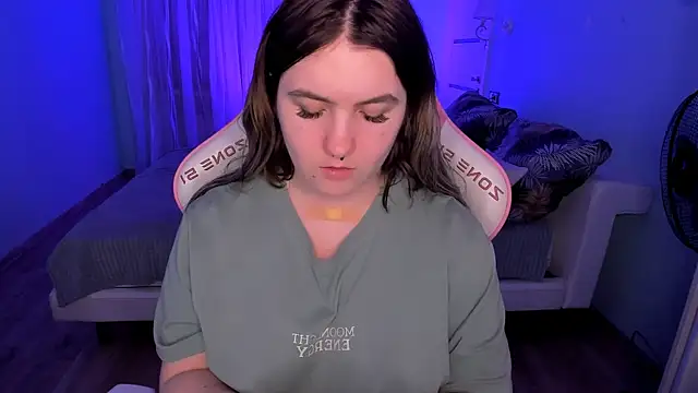 lovelyy_julia - Lovelyy_julia's free webcam - UK Sex Cams