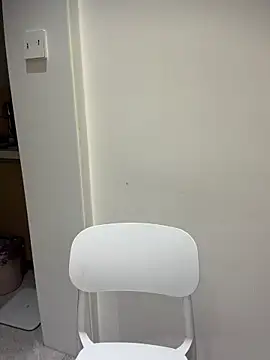 美女Selenaaaaa-在线直播