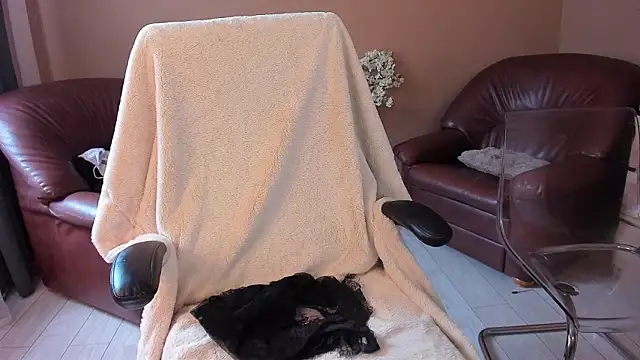 KaylaLaine live sex cam