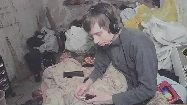 makarov1993 (M young) - I'm collecting money for dental treatme