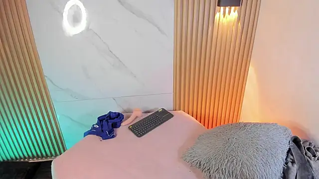 christopher_hunter (M twink) - GET NAKED