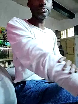 keptupinosine - KeptupInosine's free webcam - UK Sex Cams