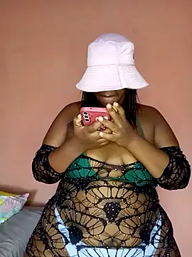 BigBootyBitch96 webcam