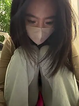 美女feifei-love在线直播