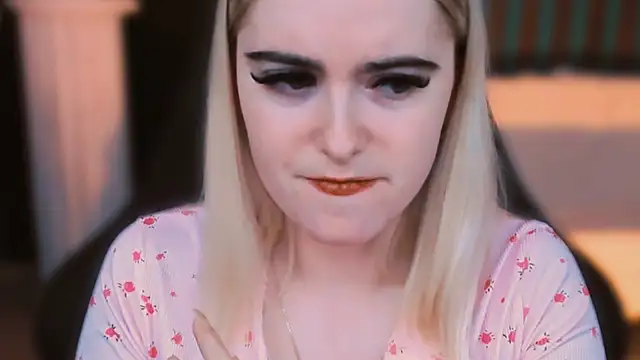 stef_nicks (F young) - 💖Lick your lips💖