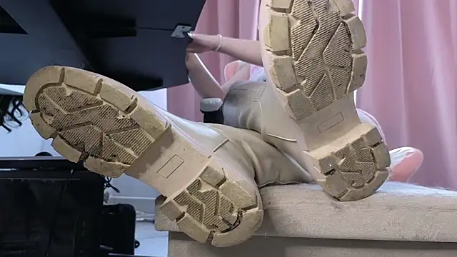 cruelsiren (F young) - Worship your Goddess