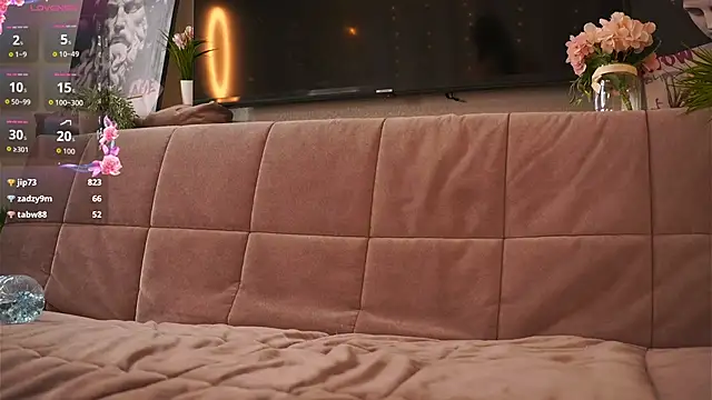 roselialocatelli (Ask my age) - oil on my butt❤️