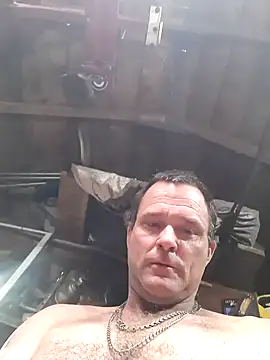 dodge3088 (Ask my age) - A TLo get 100 tokens and more followers