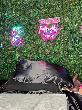 renathickass (F milf) - BLASIAN BADDIE PVT/EXC SLUT ME OUT