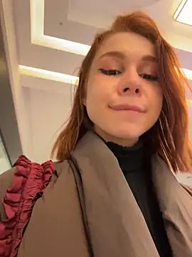 RosieSecret — live cam model