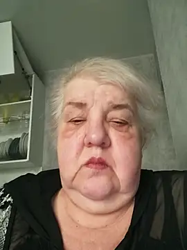 Webcam Model (HapinessLovee) is live