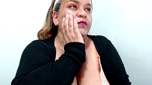 nailah_sanz - NAILAH_SANZ's free webcam - UK Sex Cams